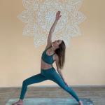 Julie Textorisová - Power Yoga